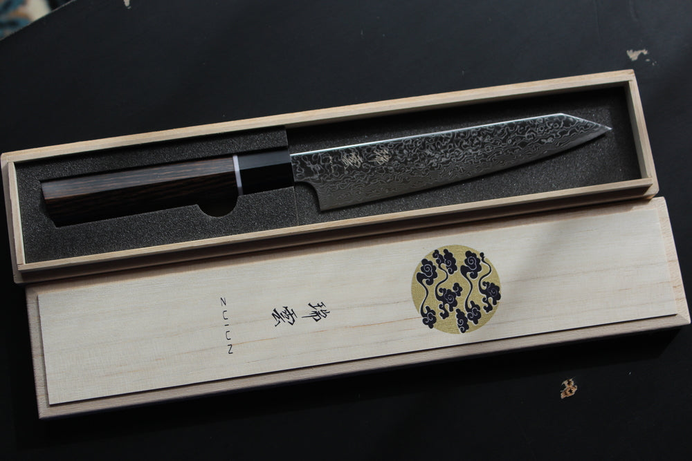 Seki Kanetsugu Zuiun SG2/R2 powder steel  petty knife Bunka 150 mm 64 damascus