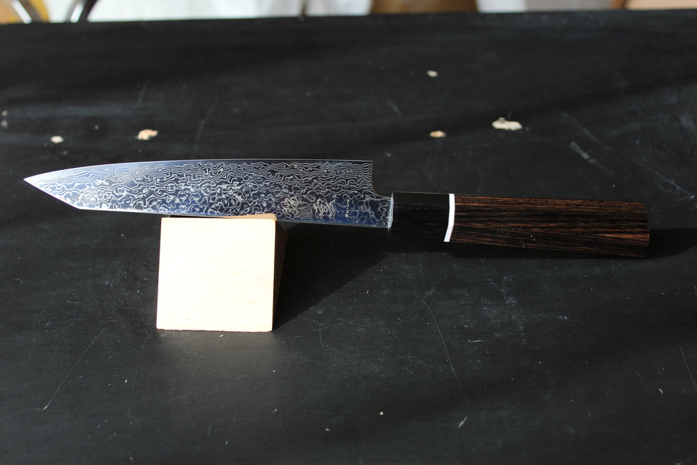 Seki Kanetsugu Zuiun SG2/R2 powder steel  petty knife Bunka 150 mm 64 damascus