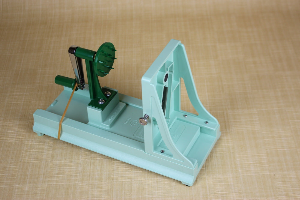 Benriner 3-Blade Spiralizer Vegetable Noodle Spiral Turning Slicer