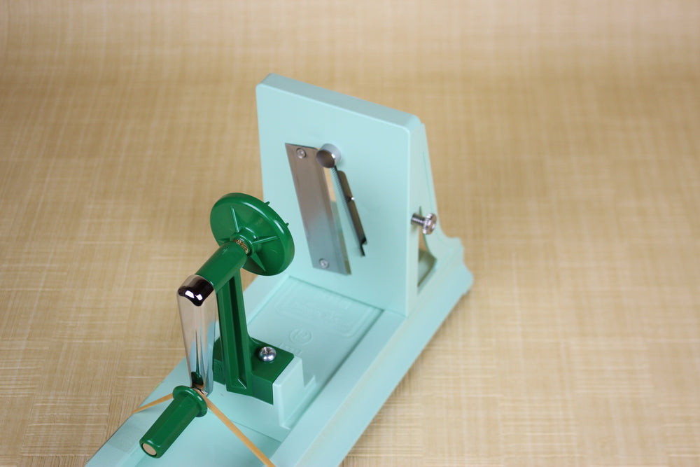 Benriner 3-Blade Spiralizer Vegetable Noodle Spiral Turning Slicer