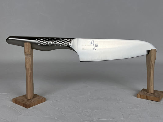 KAI Seki Magoroku Shoso All stainless steel 165 mm Santoku knife Mo.V steel
