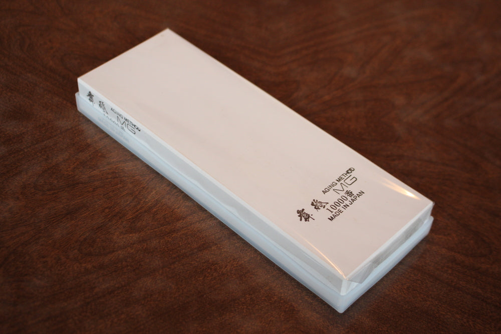 Suehiro Maido MG10000-1 Magnesia WA sharpening stone with Nagura