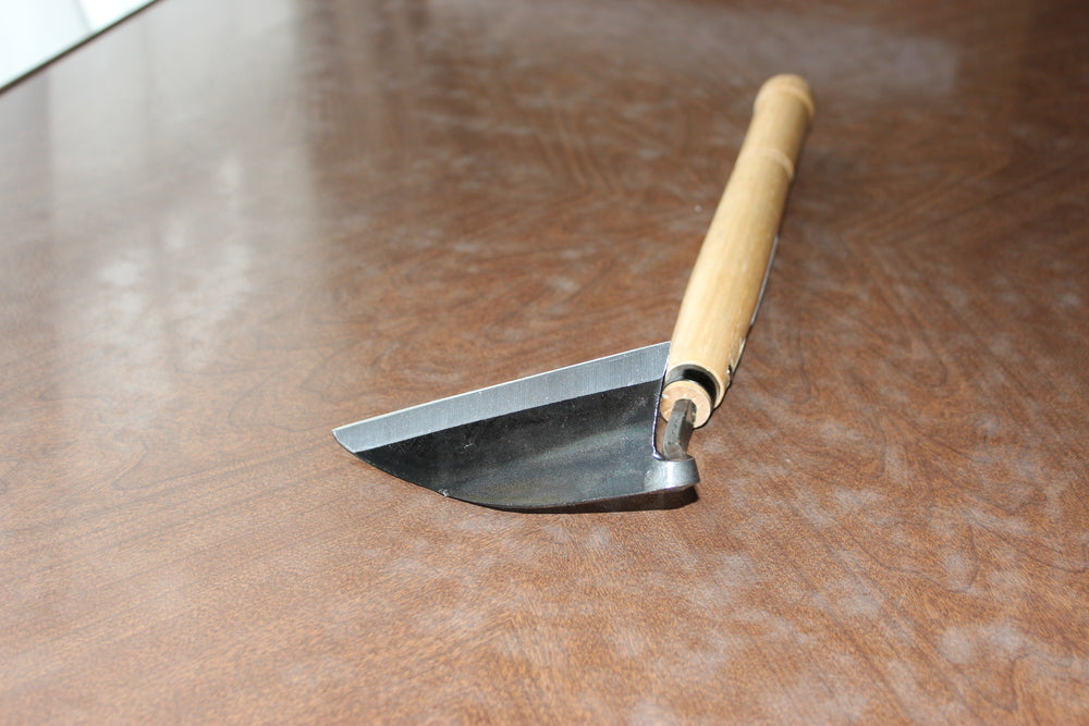 Kyusakichi Masakiyo Kana Hoe 2171 Japanese Garden Tool - 130mm Hand Hoe Sickle